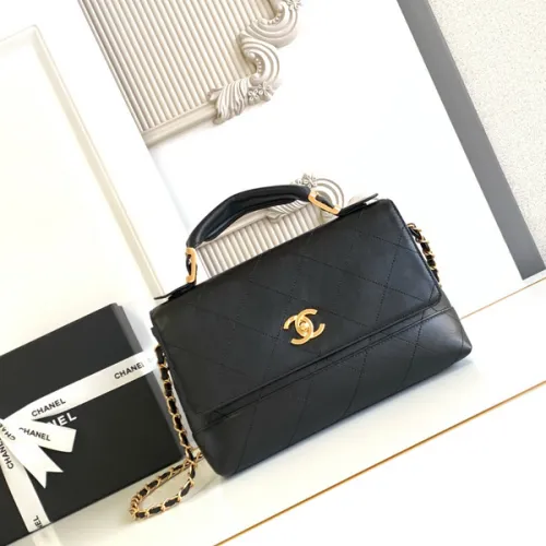 Chanel Black Quilted Leather Handbag With Gold Chain Strap And Iconic CC Logo size:18×29×8cm #B54337