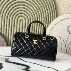 Chanel Small bowling bag, Patent crumpled calfskin size:17×21×3cm #B53855