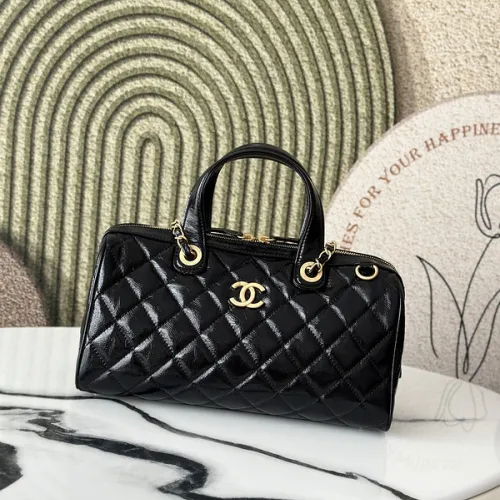 Chanel Small bowling bag, Patent crumpled calfskin size:17×21×3cm #B53855