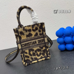 Christian Dior AAA+ Handset Bag #99920635