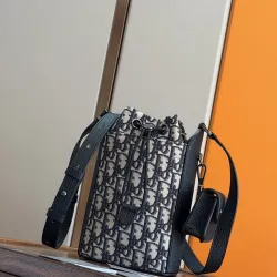 Dior 93941 Original Version 2025 Winter Men's Bucket Bag - Black Grained Leather, Detachable Pouch (Size: 13.5x22x7cm) #B59471