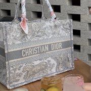 Dior AAA+ Handbags #99898688