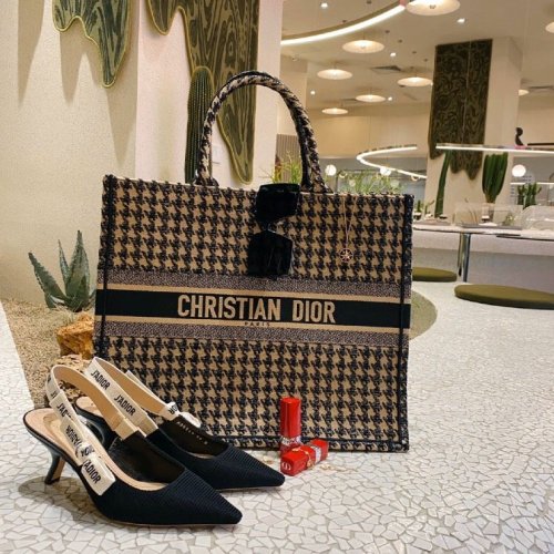 Dior AAA+ Handbags #99898689