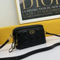 Dior AAA+ Handbags #99907788