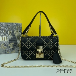 Dior AAA+ Handbags #99923457