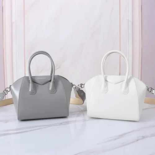 Givenchy Handbags Antigona tote #B52271