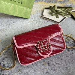 Gucci AAA+ Red Shoulder bag New 2021 #99916236