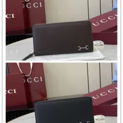 Elegant Black  Wallet with Horsebit Detail: A Sophisticated Accessory #B55970 Elegant Black  Wallet with Horsebit Detail: A Sophisticated Accessory #B55970