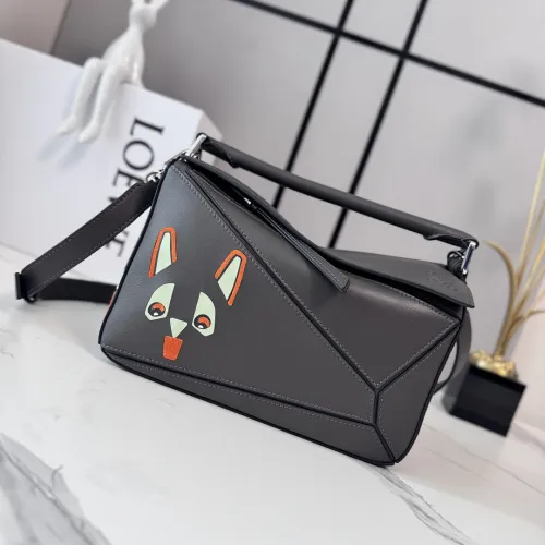 Loewe Puzzle Fringe Cat Leather Shoulder Bag 24x10.5x16CM #B63843