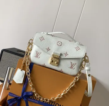 LV Pochette Métis Monogram Leather Shoulder Bag 21.5×13.5×6cm #B65057
