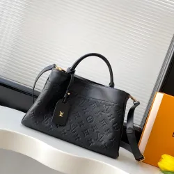 Louis Vuitton Black Avenue Small Handbag With Chip #B54858