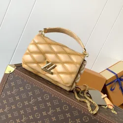 Louis Vuitton GO-14 Quilted Lambskin Crossbody Bag 23×16×10cm #B65030