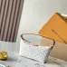 Louis Vuitton Hills Pochette #B50724