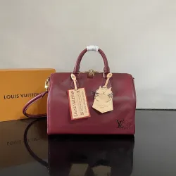Louis Vuitton M25766 Speedy Soft 30 | Premium Leather Shoulder Bag with Cat Motif Charm 30×21×17 cm #B60245