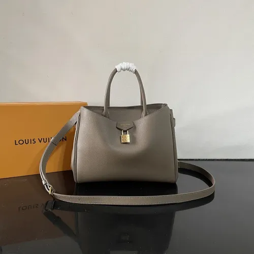 Louis Vuitton M26502 Original Version Vendôme PM Handbag - Soft Calfskin, Gold Lock, Adjustable Strap (Size: 28.5x22x14.5cm) #B59484