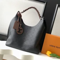 Louis Vuitton Sac Carmel Black Handbag With Chip #B54852