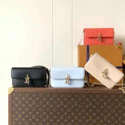 LV Wallet On Chain M14564 | LV Bloom Collection | Multiple Colors Available #B60897