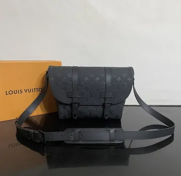 Brand L Christopher Messenger Bag M28324 32x19.5x11cm #B62962 Brand L Christopher Messenger Bag M28324 32x19.5x11cm #B62962