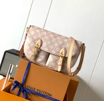 Brand L Escape LV Travels With Grace Coddington M15134 #B58355