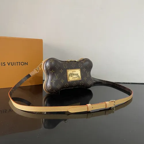 Louis Vuitton Shoulder Bags Bone size:24×14×6cm #B53318