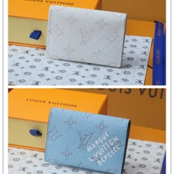 Louis Vuitton M14817 Chip Version Card Holder - White & Light Blue #B59463 Louis Vuitton M14817 Chip Version Card Holder - White & Light Blue #B59463
