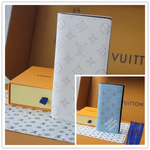 Louis Vuitton M15156 Chip Version Wallet - White/Blue Monogram Pattern #B59465
