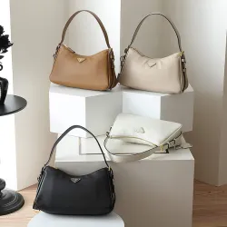 Black Prada Re-edition Saffiano Leather  Bag size:31×18×10cm #B53872