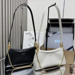 Prada 1BC261 2025 Autumn/Winter Retro Shoulder Bag - Black & White Top Version with Chain Detail #B59496 Prada 1BC261 2025 Autumn/Winter Retro Shoulder Bag - Black & White Top Version with Chain Detail #B59496