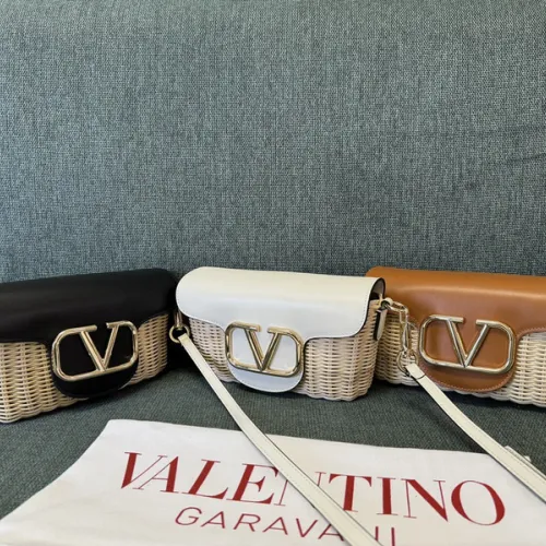 Valentino Loco VLOGO Flap Straw Shoulder Bag size:21×10×6cm #B53846