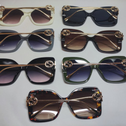 Gucci Sunglasses #9999932600