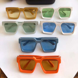 Louis Vuitton AAA 2020 new Sunglasses #99899527