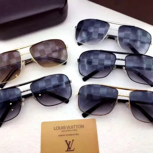 Louis Vuitton AAA Sunglasses #99896460