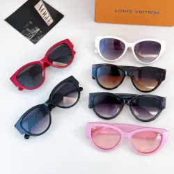 Louis Vuitton AAA Sunglasses #B53303