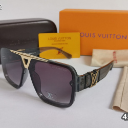 Louis Vuitton Sunglasses #999935505