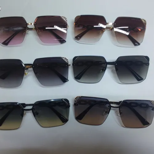 Louis Vuitton Sunglasses #9999932598