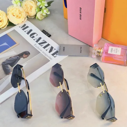 MIUMIU   Sunglasses #B51446