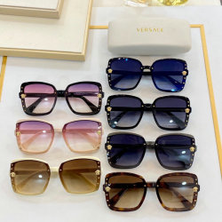 Versace AAA+ Sunglasses #99901518