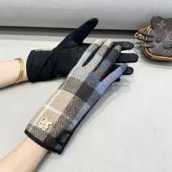 Burberry Glove #B42880