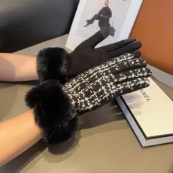 Chanel Glove #B42929