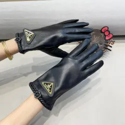 Prada Glove #B42945