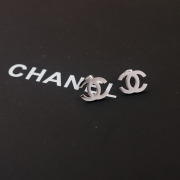 Chanel Earrings #9127906