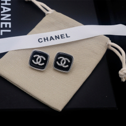 Chanel Earrings #99907567