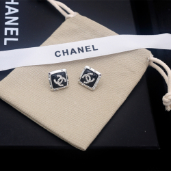 Chanel Earrings #99907568