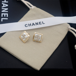 Chanel Earrings #99907570