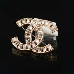 Chanel brooches #9127598