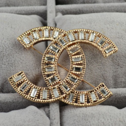 Chanel brooches #9127600