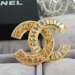 Chanel brooches #9127625