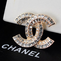 Chanel brooches #9127655