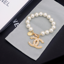 Chanel brooches #99907596