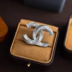 Chanel brooches #B55161